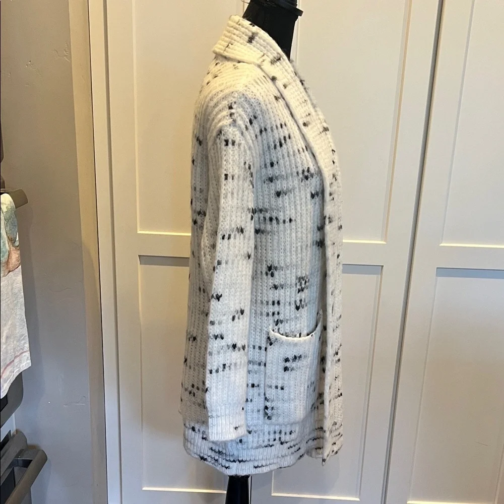 Liverpool White and Black Speckled Cardigan Size M